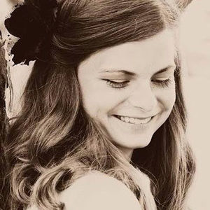 Meet your Posher, Hope